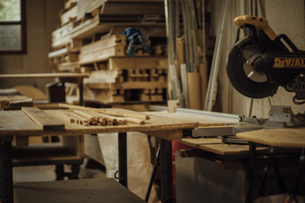 atelier de découpe de bois